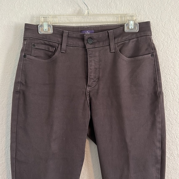 NWOT - Beautiful soft grey NYDJ Alina legging - Picture 4 of 8